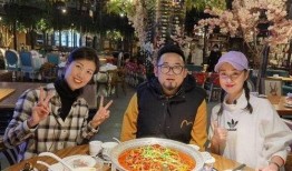 重庆酒吧吃瓜事件网红,网红围观下的争议瞬间